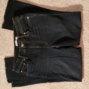 Nine West, kick flare in a size 2. They are in excellent condition.